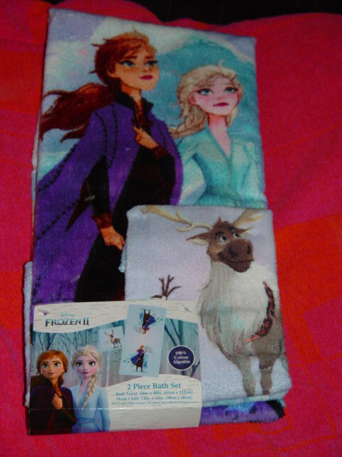 Disney Frozen 2 Elsa Anna Olaf 2 Piece Bath Towel & Washcloth Set